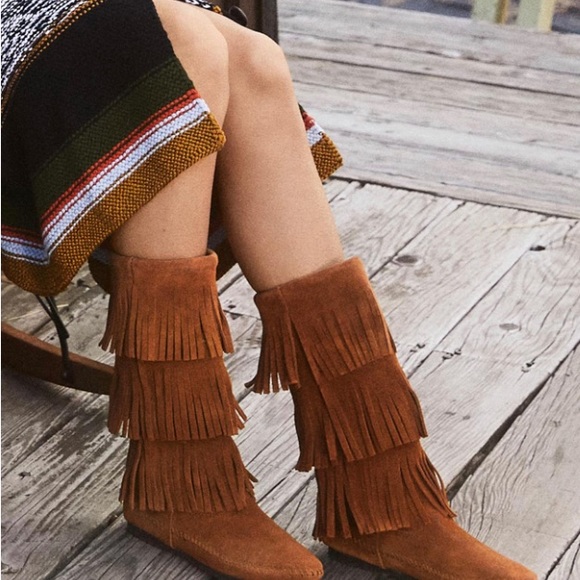 Minnetonka Shoes - Minnetonka 3 - Layer Fringe Boot Brown SIZE 8